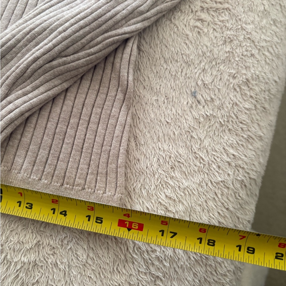 Cyrus Raya Ribbed Knit Top in Beige - Picture 6 of 6